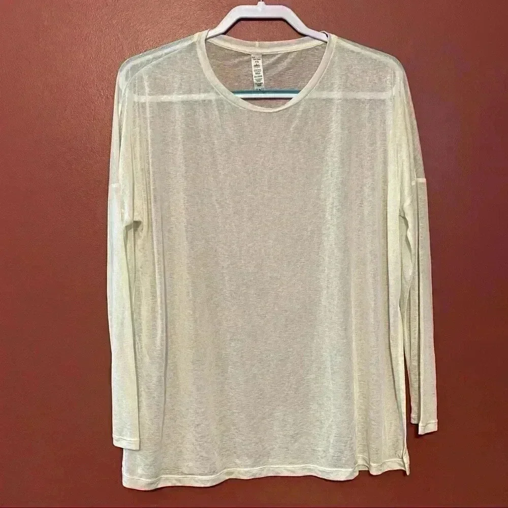 Alo Yoga White Long Sleeve